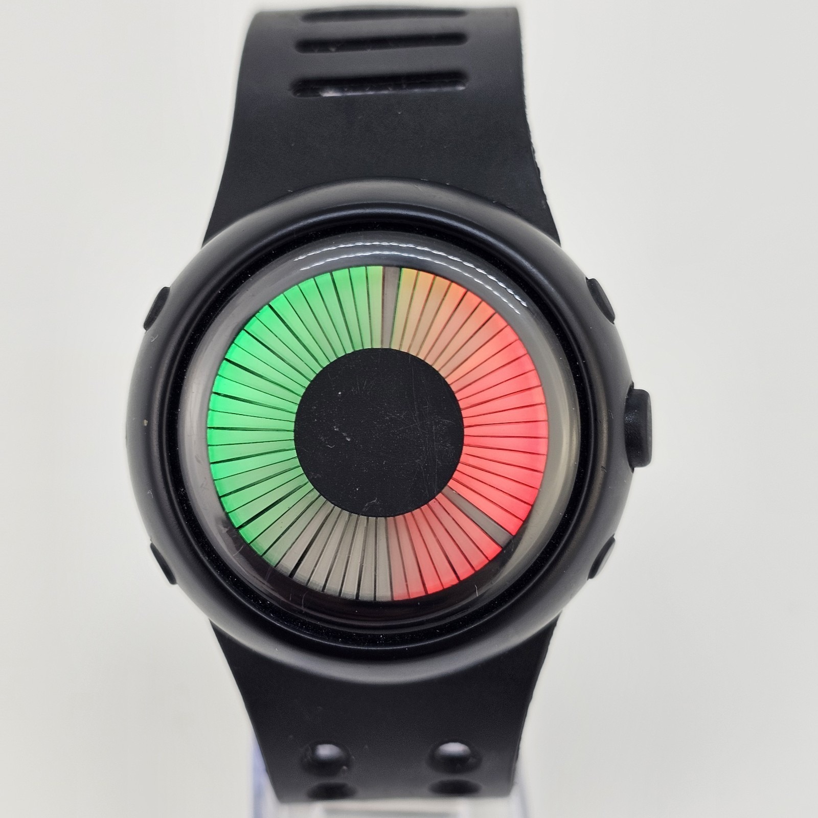 Thinkgeek Chromatic Mystery Led Unisex Watch 43mm Black Plastic Bands Working